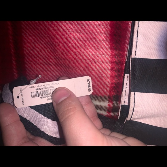 VS Tote - Picture 2 of 3